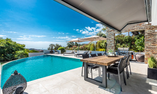 Vente d'une villa andalouse indépendante avec vue panoramique sur la montagne et la mer dans une urbanisation exclusive de l'est de Marbella 47389 