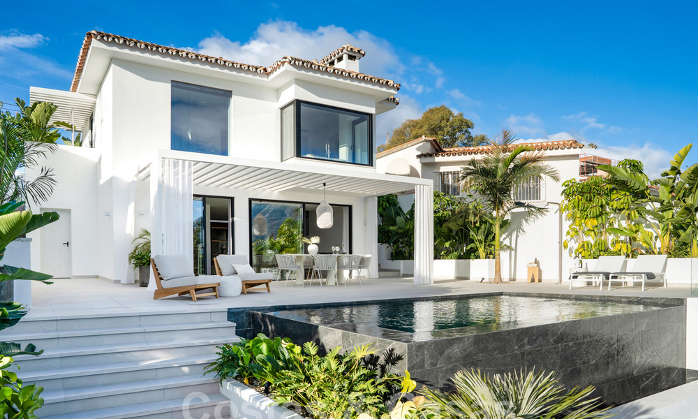 Villa de style méditerranéen magnifiquement rénovée avec un design contemporain à Nueva Andalucia, Marbella 61254