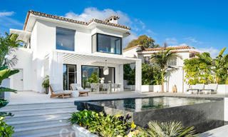 Villa de style méditerranéen magnifiquement rénovée avec un design contemporain à Nueva Andalucia, Marbella 61254 