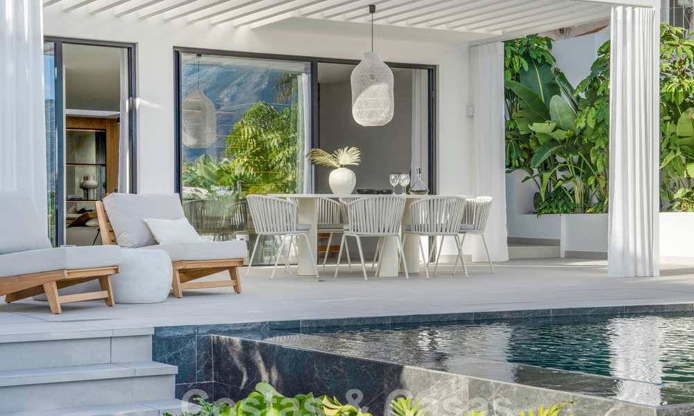 Villa de style méditerranéen magnifiquement rénovée avec un design contemporain à Nueva Andalucia, Marbella 61262