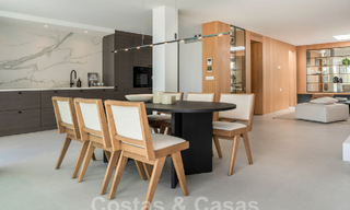 Villa de style méditerranéen magnifiquement rénovée avec un design contemporain à Nueva Andalucia, Marbella 61267 