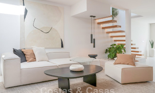 Villa de style méditerranéen magnifiquement rénovée avec un design contemporain à Nueva Andalucia, Marbella 61270 