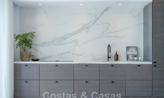 Villa de style méditerranéen magnifiquement rénovée avec un design contemporain à Nueva Andalucia, Marbella 61272 