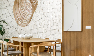 Vente d'une majestueuse villa de plain-pied au design balinais et relaxant, située à quelques pas de Puerto Banus, Marbella 52962 