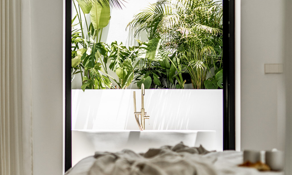 Vente d'une majestueuse villa de plain-pied au design balinais et relaxant, située à quelques pas de Puerto Banus, Marbella 52963