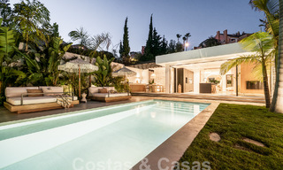 Vente d'une majestueuse villa de plain-pied au design balinais et relaxant, située à quelques pas de Puerto Banus, Marbella 52975 
