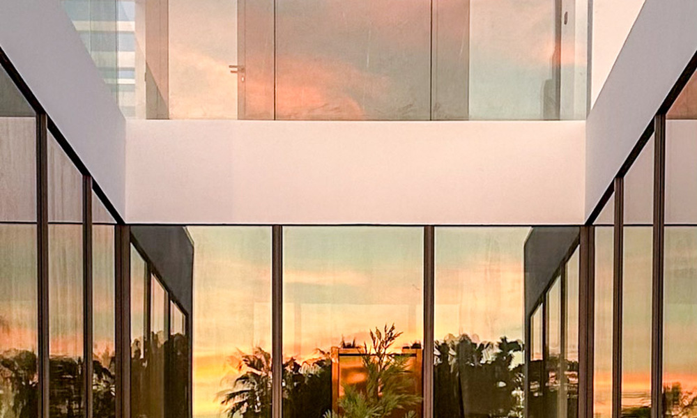 Villa jumelée haut de gamme exclusive prête à emménager à vendre à distance de marche de Puerto Banus à Nueva Andalucia, Marbella 61004