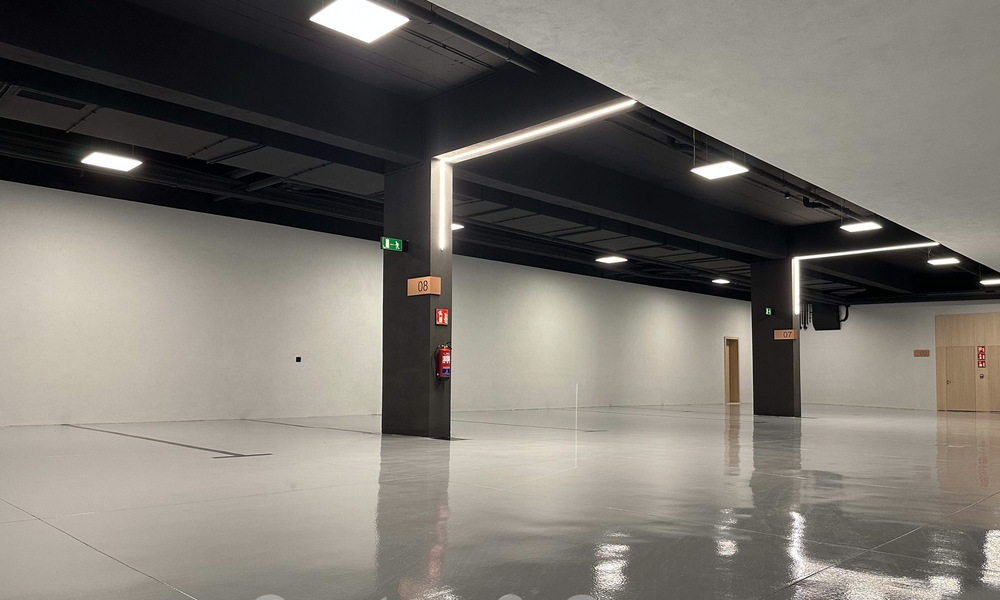 Villa jumelée haut de gamme exclusive prête à emménager à vendre à distance de marche de Puerto Banus à Nueva Andalucia, Marbella 61008