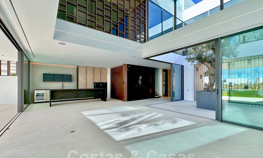 Nouveau projet innovant à vendre, composé de 6 villas exclusives avec vue sur la mer, à quelques pas de Puerto Banus à Nueva Andalucia, Marbella 61027