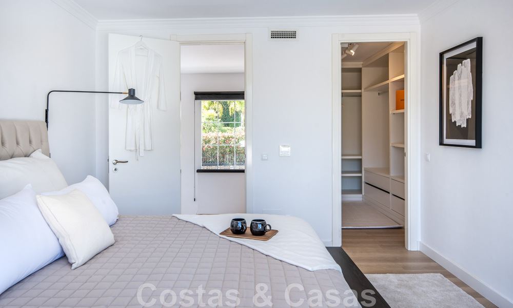 Villa méditerranéenne indépendante à vendre à distance de marche des commodités avec vue sur la vallée du golf et le paysage montagneux à Nueva Andalucia, Marbella 47545