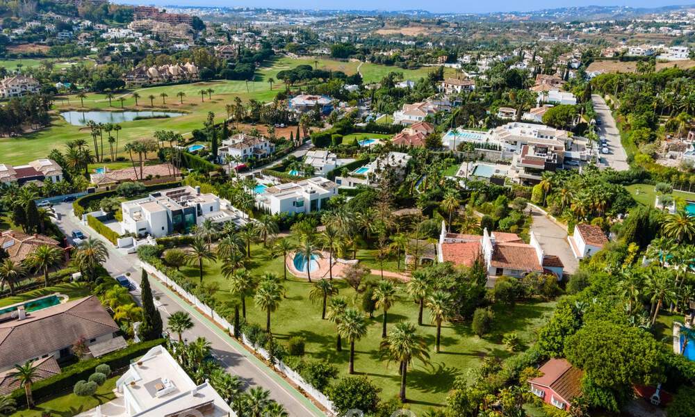 Opportunité d'investissement ! Terrain à bâtir de près de 8.000 m² à vendre dans une zone de villas exclusive de Nueva Andalucia, Marbella 47609