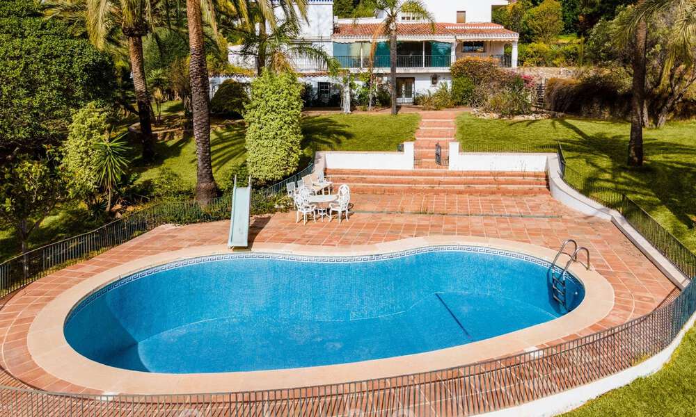 Opportunité d'investissement ! Terrain à bâtir de près de 8.000 m² à vendre dans une zone de villas exclusive de Nueva Andalucia, Marbella 47612