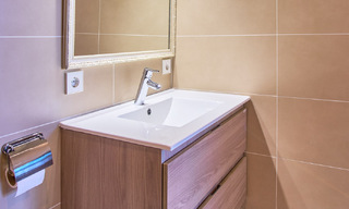 Villa rénovée de style moderne à vendre avec vue imprenable sur la mer dans une communauté fermée à Marbella - Benahavis 48373 