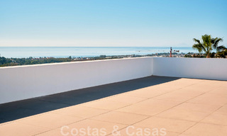 Villa rénovée de style moderne à vendre avec vue imprenable sur la mer dans une communauté fermée à Marbella - Benahavis 48388 