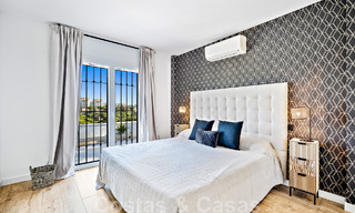 Villa andalouse de luxe à vendre, adjacente au terrain de golf, avec vue sur la mer, dans un quartier très recherché à l'est de Marbella 48324 