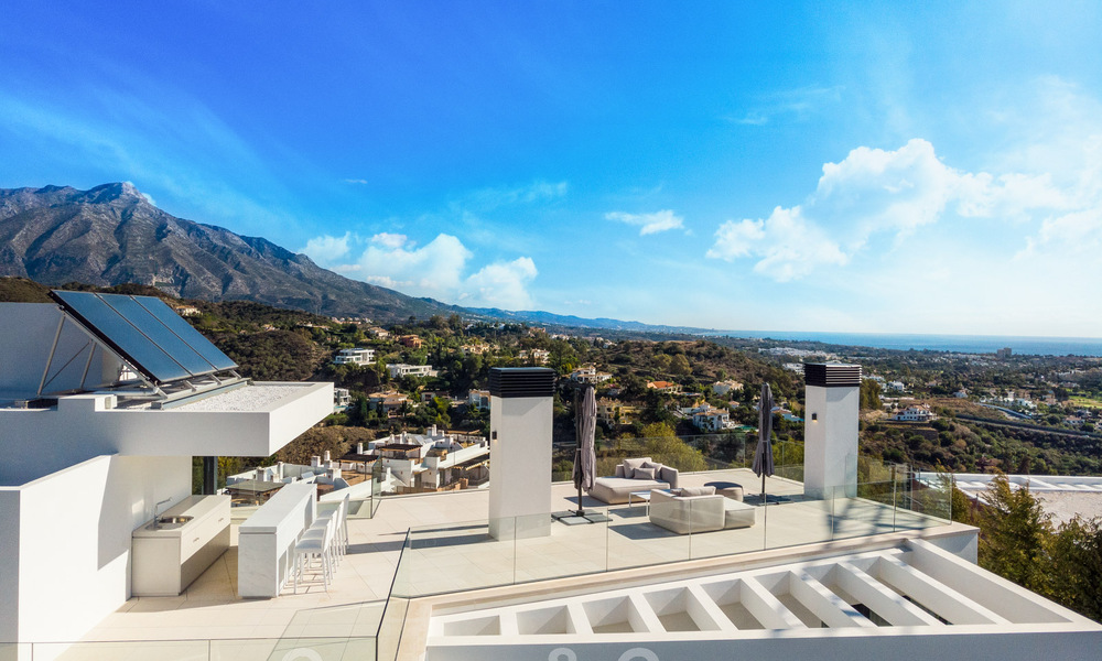Villa architecturale de luxe à vendre avec vue panoramique sur la mer, dans un quartier résidentiel très convoité de La Quinta, Benahavis - Marbella 47956