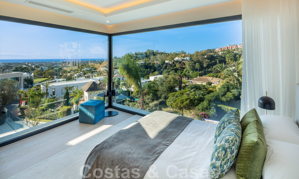 Villa architecturale de luxe à vendre avec vue panoramique sur la mer, dans un quartier résidentiel très convoité de La Quinta, Benahavis - Marbella 47957