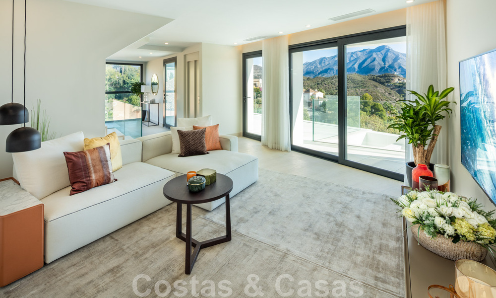 Villa architecturale de luxe à vendre avec vue panoramique sur la mer, dans un quartier résidentiel très convoité de La Quinta, Benahavis - Marbella 47958