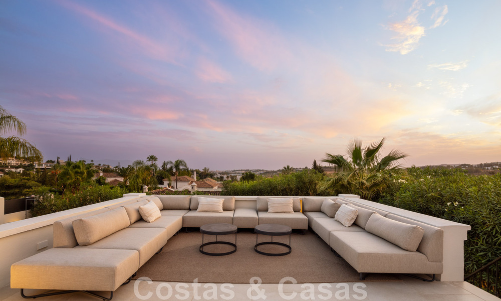 Villa de luxe contemporaine et méditerranéenne à vendre dans la vallée du golf de Nueva Andalucia, à Marbella 47945