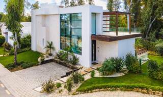 Villa boutique individuelle à vendre, entourée de verdure, dans une communauté privée fermée au nouveau Golden Mile, entre Marbella et Estepona 47816 