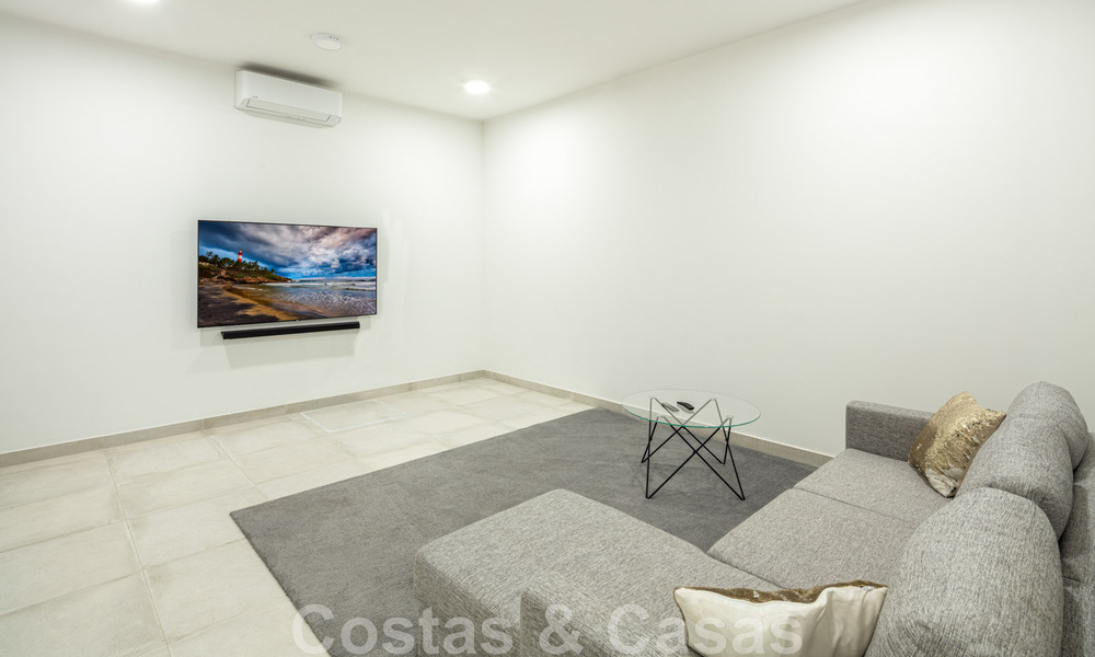 Villa boutique individuelle à vendre, entourée de verdure, dans une communauté privée fermée au nouveau Golden Mile, entre Marbella et Estepona 47830