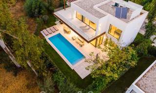 Villa boutique individuelle à vendre, entourée de verdure, dans une communauté privée fermée au nouveau Golden Mile, entre Marbella et Estepona 47834 
