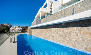 Vente d'un penthouse moderne, prêt à emménager, avec vue sur la mer, dans un complexe moderne de Nueva Andalucia, Marbella 47912 