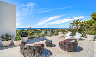 Villa moderne de construction récente avec piscine à débordement et vue panoramique sur la mer à vendre à l'est du centre de Marbella 51934 