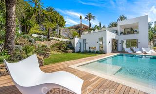 Villa moderne de construction récente avec piscine à débordement et vue panoramique sur la mer à vendre à l'est du centre de Marbella 51939 
