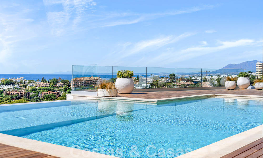 Villa moderne de construction récente avec piscine à débordement et vue panoramique sur la mer à vendre à l'est du centre de Marbella 51948