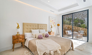 Villa moderne de construction récente avec piscine à débordement et vue panoramique sur la mer à vendre à l'est du centre de Marbella 51970 