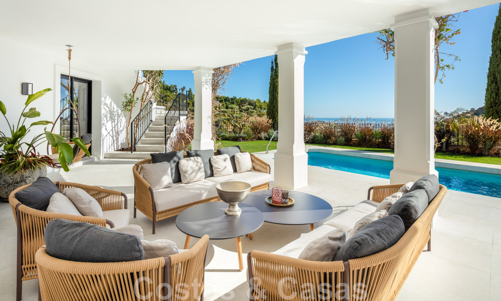 Exquise villa de luxe à vendre dans un style méditerranéen avec un design contemporain dans une position élevée à El Madroñal, Benahavis - Marbella 48114