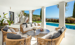Exquise villa de luxe à vendre dans un style méditerranéen avec un design contemporain dans une position élevée à El Madroñal, Benahavis - Marbella 48114 