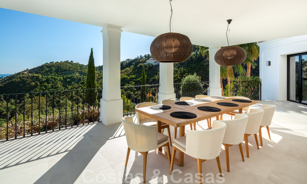 Exquise villa de luxe à vendre dans un style méditerranéen avec un design contemporain dans une position élevée à El Madroñal, Benahavis - Marbella 48118