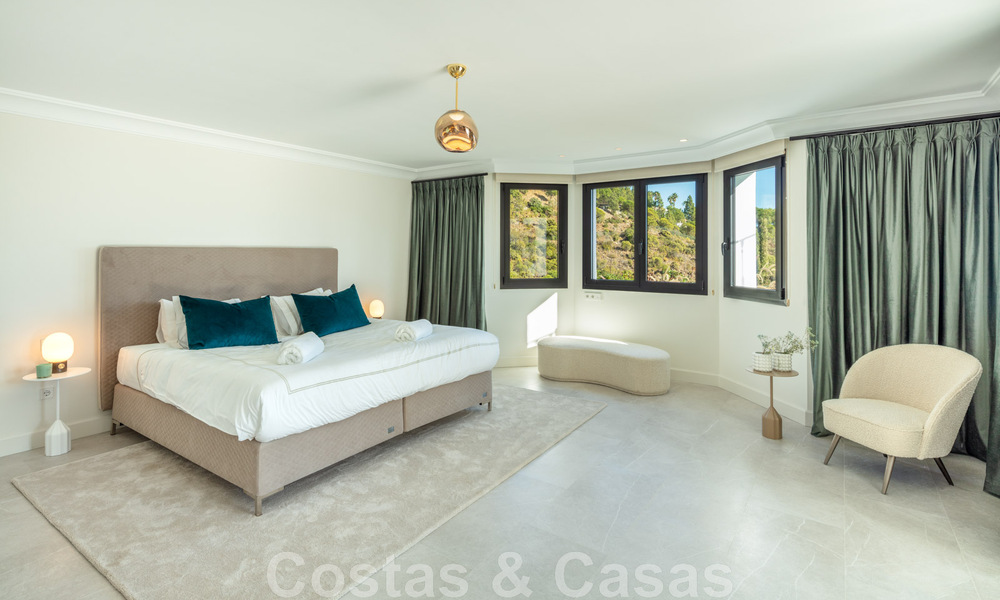 Exquise villa de luxe à vendre dans un style méditerranéen avec un design contemporain dans une position élevée à El Madroñal, Benahavis - Marbella 48123