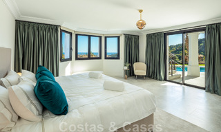 Exquise villa de luxe à vendre dans un style méditerranéen avec un design contemporain dans une position élevée à El Madroñal, Benahavis - Marbella 48124 