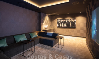 Exquise villa de luxe à vendre dans un style méditerranéen avec un design contemporain dans une position élevée à El Madroñal, Benahavis - Marbella 48129 