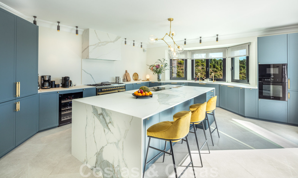 Exquise villa de luxe à vendre dans un style méditerranéen avec un design contemporain dans une position élevée à El Madroñal, Benahavis - Marbella 48139