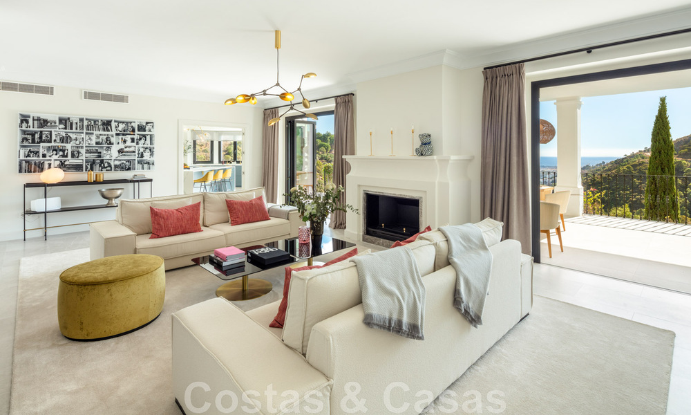 Exquise villa de luxe à vendre dans un style méditerranéen avec un design contemporain dans une position élevée à El Madroñal, Benahavis - Marbella 48145