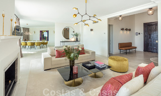 Exquise villa de luxe à vendre dans un style méditerranéen avec un design contemporain dans une position élevée à El Madroñal, Benahavis - Marbella 48146 