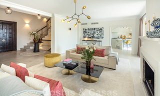 Exquise villa de luxe à vendre dans un style méditerranéen avec un design contemporain dans une position élevée à El Madroñal, Benahavis - Marbella 48147 