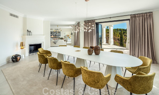 Exquise villa de luxe à vendre dans un style méditerranéen avec un design contemporain dans une position élevée à El Madroñal, Benahavis - Marbella 48148 
