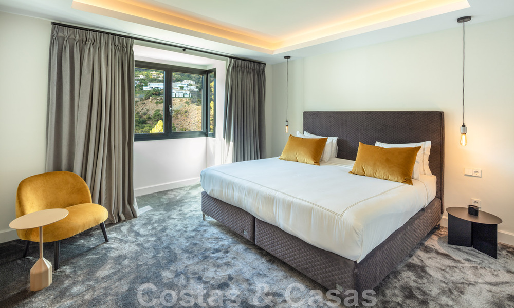 Exquise villa de luxe à vendre dans un style méditerranéen avec un design contemporain dans une position élevée à El Madroñal, Benahavis - Marbella 48149