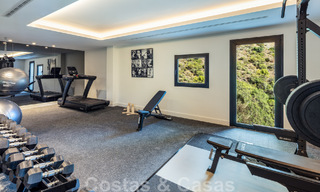 Exquise villa de luxe à vendre dans un style méditerranéen avec un design contemporain dans une position élevée à El Madroñal, Benahavis - Marbella 48159 