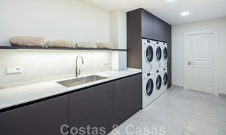 Exquise villa de luxe à vendre dans un style méditerranéen avec un design contemporain dans une position élevée à El Madroñal, Benahavis - Marbella 48160 