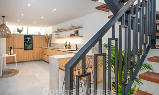 Prête à emménager ! Maison mitoyenne contemporaine rénovée à vendre avec vue sur la mer, à La Quinta à Benahavis - Marbella 49455 