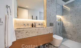 Prête à emménager ! Maison mitoyenne contemporaine rénovée à vendre avec vue sur la mer, à La Quinta à Benahavis - Marbella 49471 