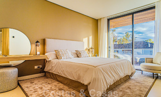 Villa contemporaine de construction récente à vendre avec vue sur la mer, située au centre de Marbella, à quelques pas de la plage, sur la Golden Mile 50065 