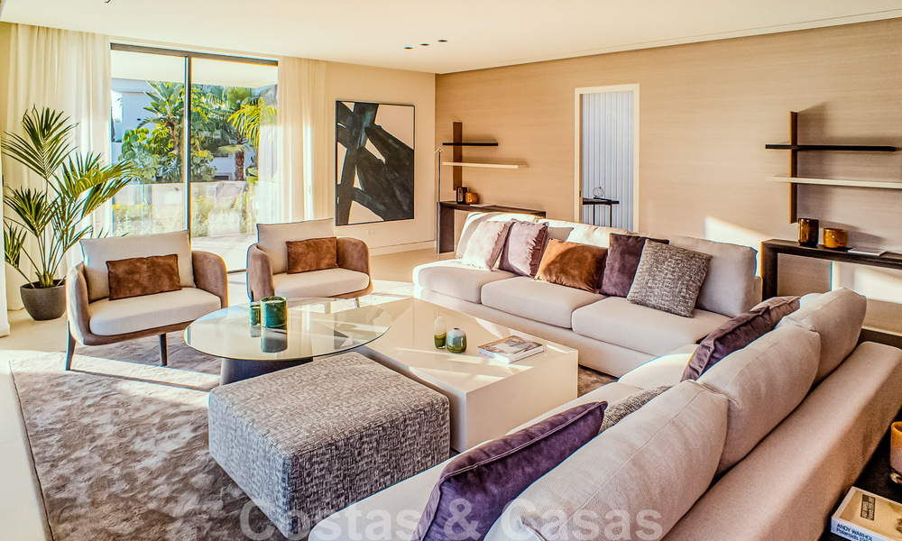 Villa contemporaine de construction récente à vendre avec vue sur la mer, située au centre de Marbella, à quelques pas de la plage, sur la Golden Mile 50097