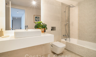 Maison moderne à vendre, dans une urbanisation prestigieuse de Mijas Costa, Costa del Sol 48584 